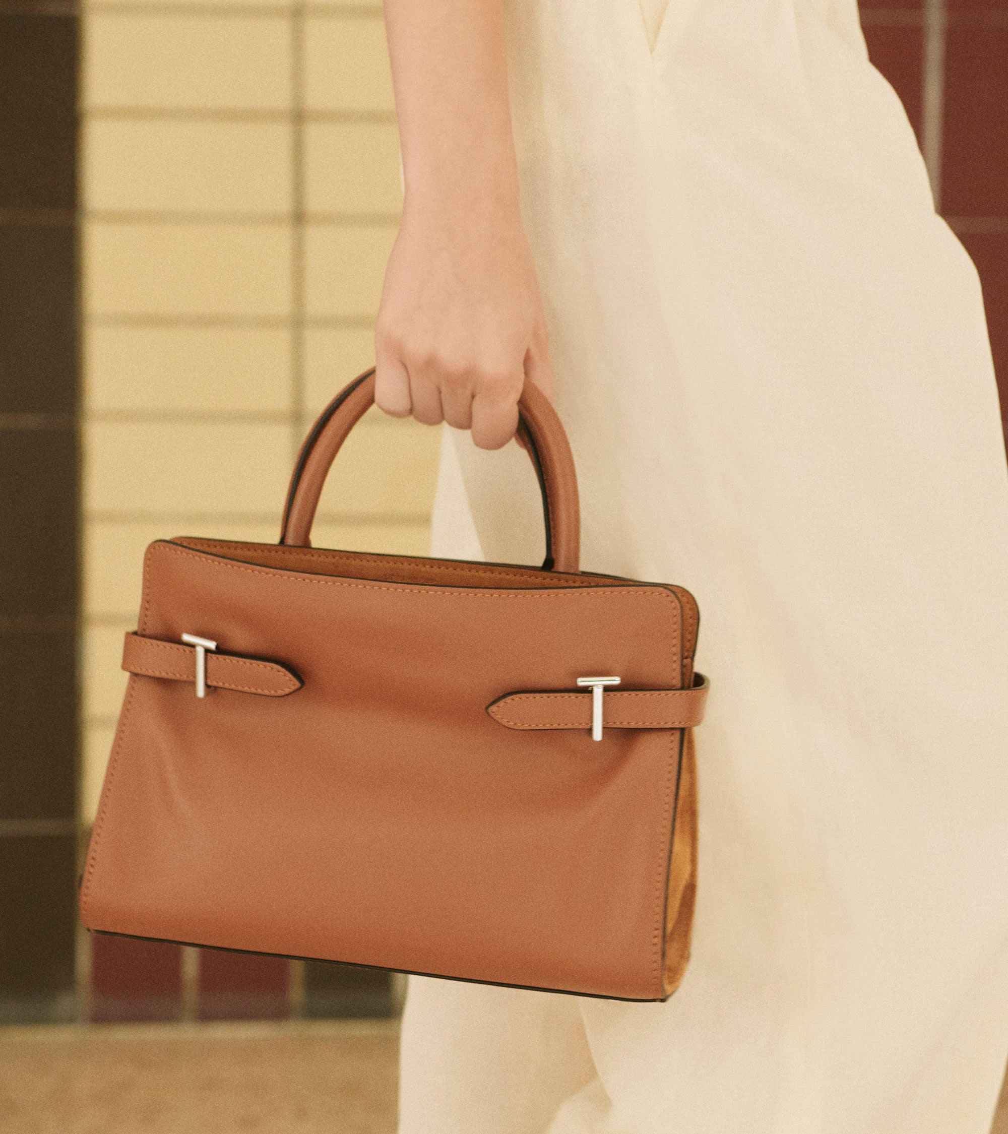 Sac à main moyen modèle Emie en cuir lisse et nubuck