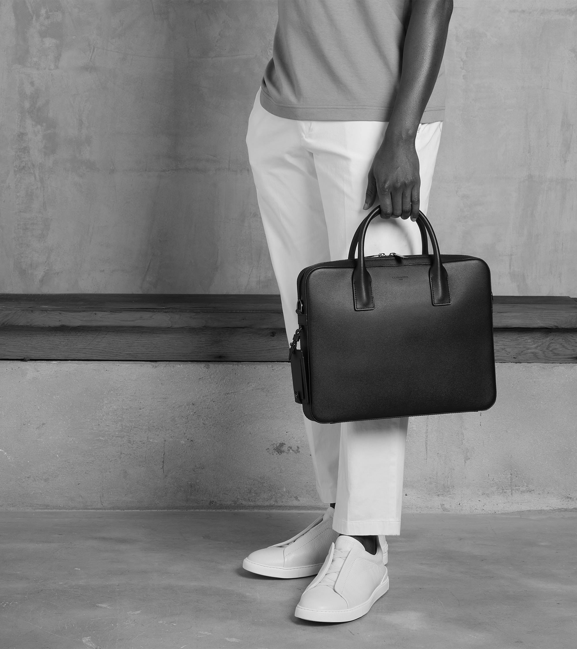 Portadocumentos slim 14 Emile de piel con corcho