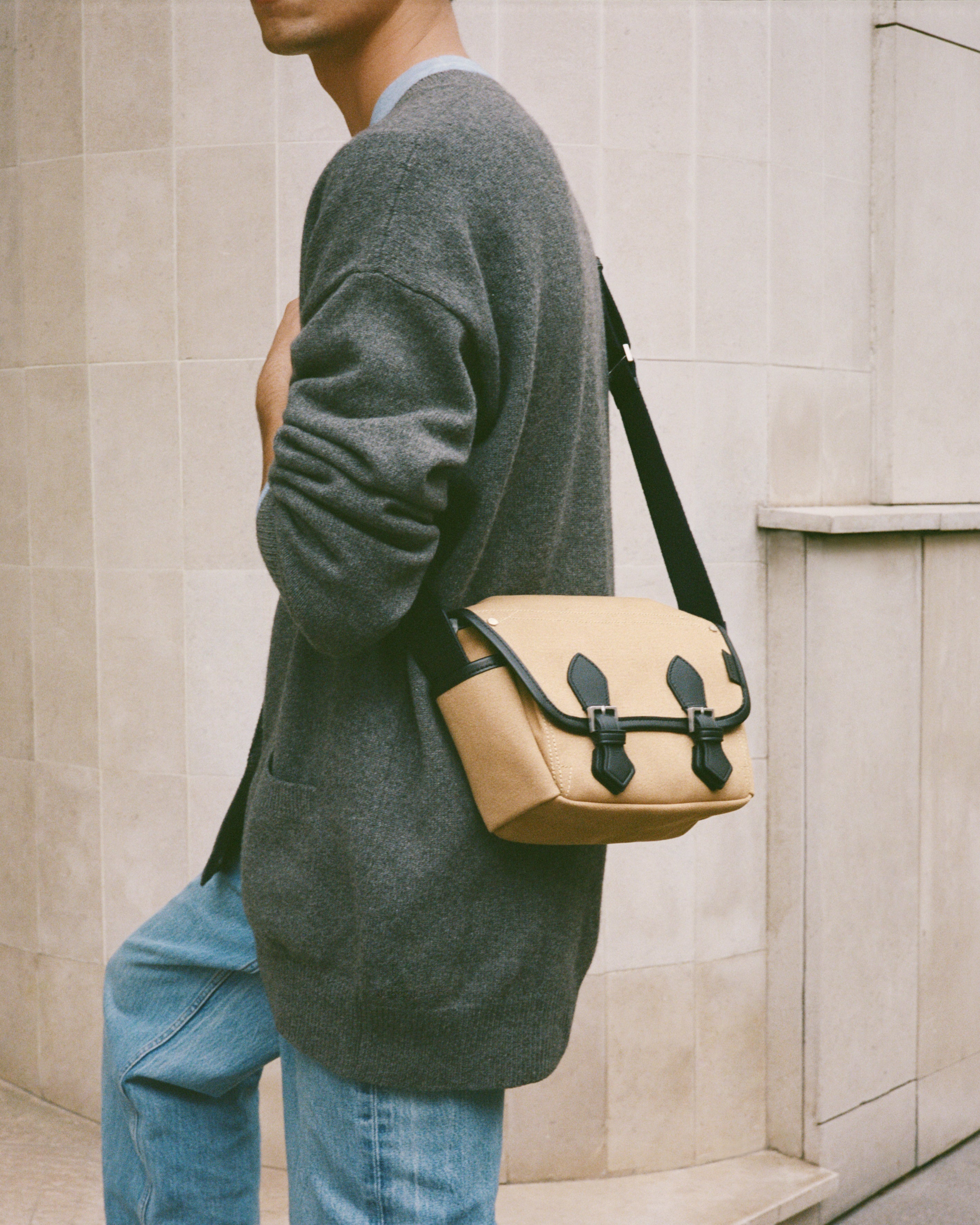 Solveig コットンキャンバス＆スムースレザー スモール ショルダーバッグ